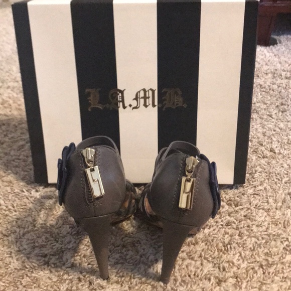 Sandals - Picture 3 of 5